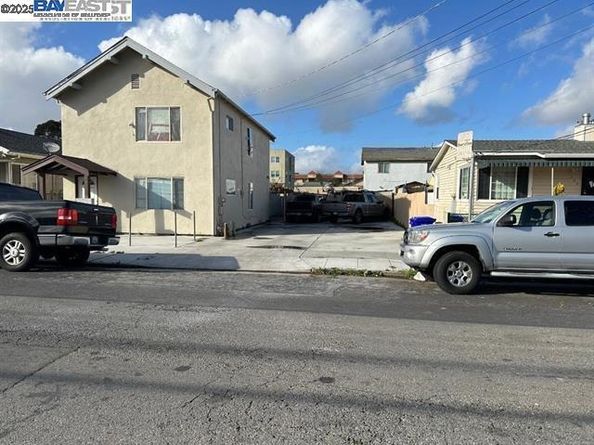 1317 Chanslor Ave, Richmond CA 94801