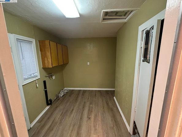 7608 Arthur St, Oakland CA 94605