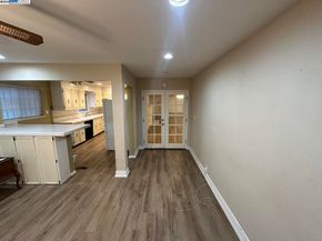 7608 Arthur St, Oakland CA 94605