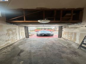 7608 Arthur St, Oakland CA 94605
