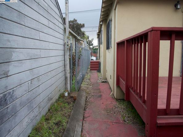 7608 Arthur St, Oakland CA 94605