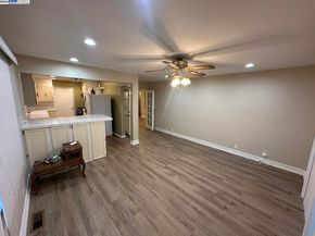 7608 Arthur St, Oakland CA 94605