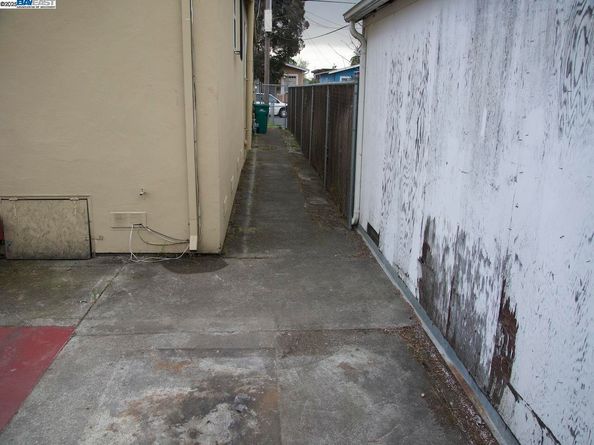 7608 Arthur St, Oakland CA 94605