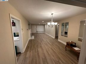 7608 Arthur St, Oakland CA 94605