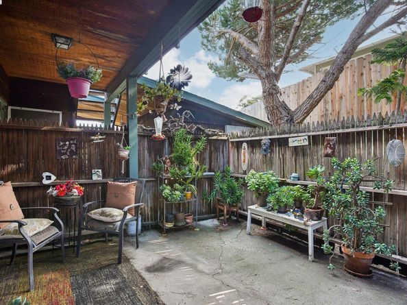 5955 Wenk Ave, Richmond CA 94804