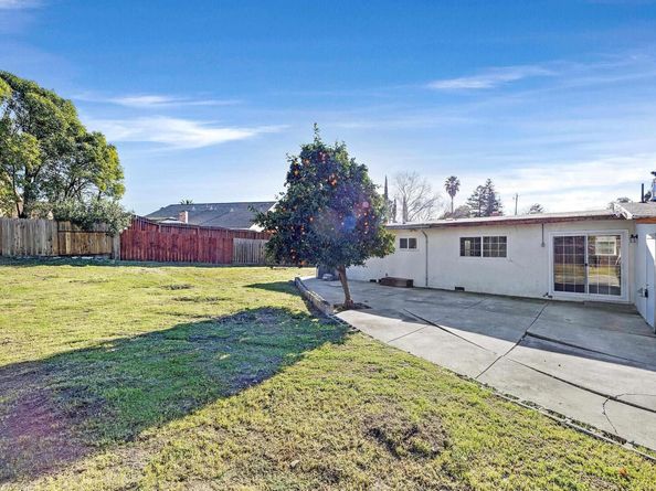 1318 Perth Ct, Concord CA 94521