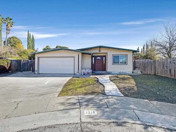 1318 Perth Ct