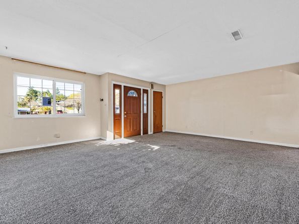 1318 Perth Ct, Concord CA 94521