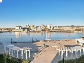 528 Martin Mariner Ave, Alameda CA 94501