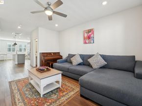 528 Martin Mariner Ave, Alameda CA 94501