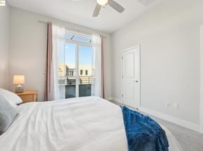 528 Martin Mariner Ave, Alameda CA 94501