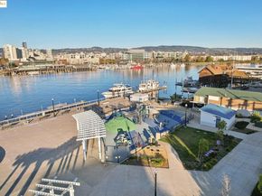 528 Martin Mariner Ave, Alameda CA 94501