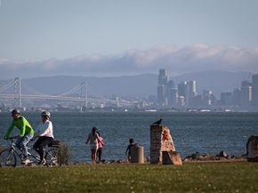 92 Schooner Ct, Richmond CA 94804