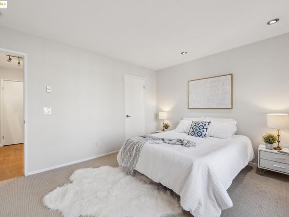 92 Schooner Ct, Richmond CA 94804