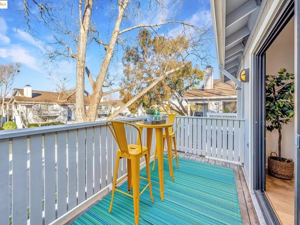 92 Schooner Ct, Richmond CA 94804