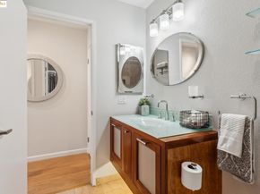 92 Schooner Ct, Richmond CA 94804