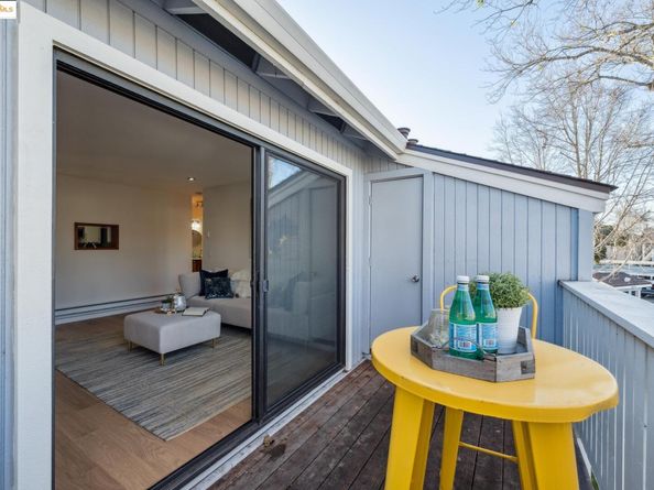 92 Schooner Ct, Richmond CA 94804