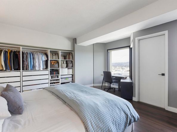 6363 Christie Ave. 2327, Emeryville CA 94608