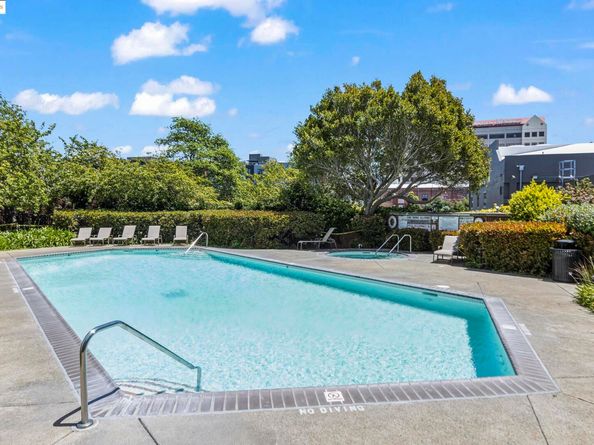 6363 Christie Ave. 2327, Emeryville CA 94608