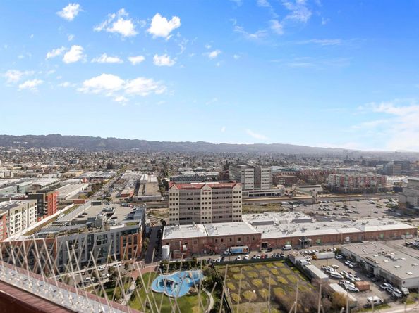 6363 Christie Ave. 2327, Emeryville CA 94608
