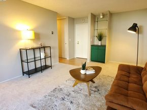 2 Admiral Dr 280, Emeryville CA 94608