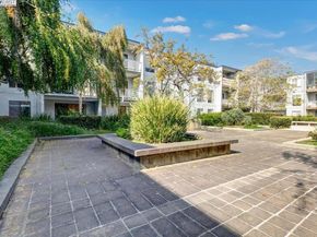 2 Admiral Dr 280, Emeryville CA 94608