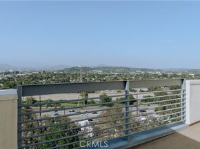 2753 Waverly Drive 1103, Los Angeles CA 90039