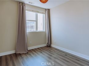 2753 Waverly Drive 1103, Los Angeles CA 90039