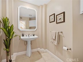 7 Skylark, Laguna Hills CA 92679