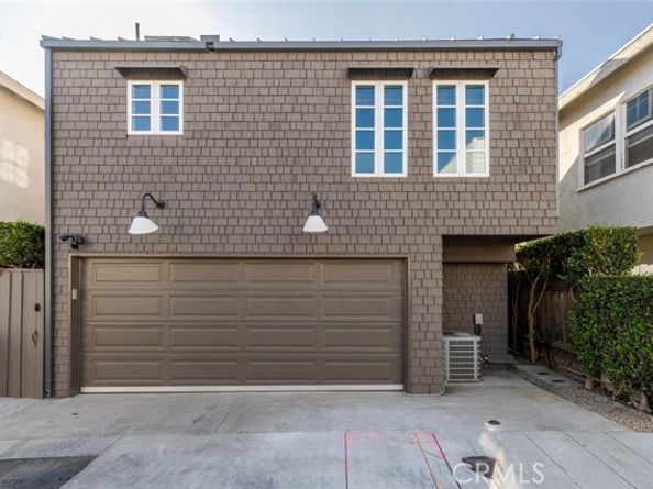 604 Begonia Avenue, Corona Del Mar (newport Beach) CA 92625