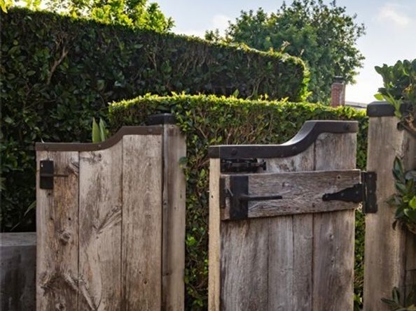 604 Begonia Avenue, Corona Del Mar (newport Beach) CA 92625