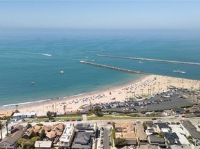 3201 4th Avenue Avenue, Corona Del Mar (newport Beach) CA 92625
