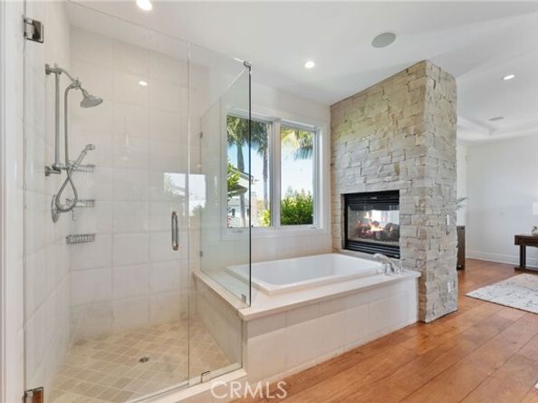 3201 4th Avenue Avenue, Corona Del Mar (newport Beach) CA 92625
