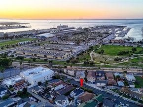 242 W 17th Street, San Pedro (los Angeles) CA 90731