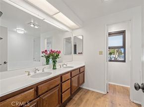 8180 Manitoba Street 302, Playa Del Rey (los Angeles) CA 90293