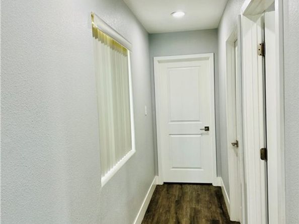 1311 E Pacific Coast, Wilmington (los Angeles) CA 90744