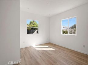 7842 Lasaine Avenue, Northridge (los Angeles) CA 91325