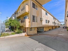 8800 Burnet Avenue 15, North Hills (los Angeles) CA 91343