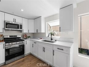 8800 Burnet Avenue 15, North Hills (los Angeles) CA 91343