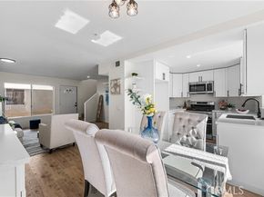 8800 Burnet Avenue 15, North Hills (los Angeles) CA 91343