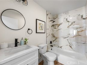 8800 Burnet Avenue 15, North Hills (los Angeles) CA 91343