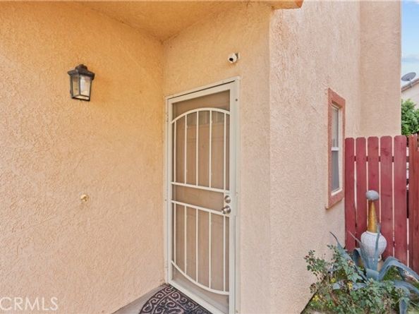 9400 Burnet 103, North Hills (los Angeles) CA 91343