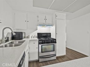 8801 Willis Avenue 34, Panorama City (los Angeles) CA 91402