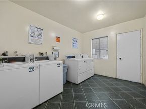 4445 Cartwright Avenue 106, Toluca Lake (los Angeles) CA 91602