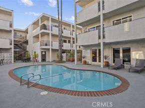 4445 Cartwright Avenue 106, Toluca Lake (los Angeles) CA 91602