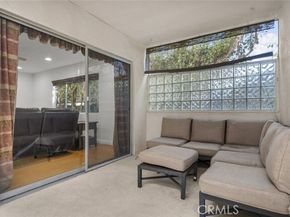 4445 Cartwright Avenue 106, Toluca Lake (los Angeles) CA 91602