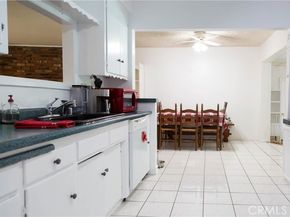 8554 Owensmouth Avenue, Canoga Park (los Angeles) CA 91304