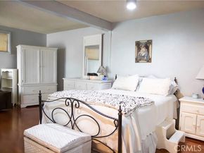 8554 Owensmouth Avenue, Canoga Park (los Angeles) CA 91304