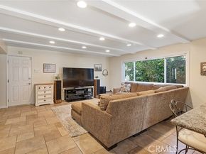 22666 Margarita Drive, Woodland Hills (los Angeles) CA 91364