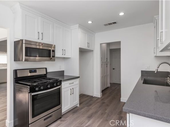 14701 Covello Street, Van Nuys (los Angeles) CA 91405